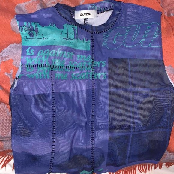 Danielle Guizio - Picture 2 of 2